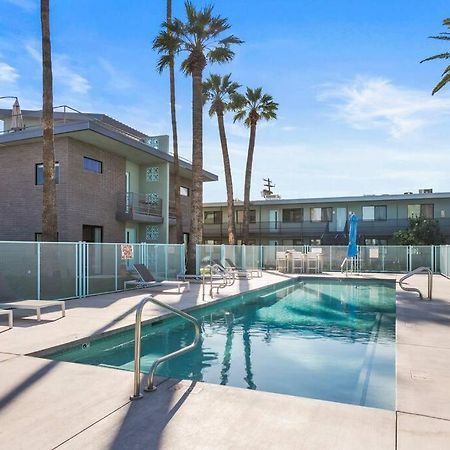 Micro Studio With Balcony & Pool View - Walk To Ot Scottsdale Luaran gambar