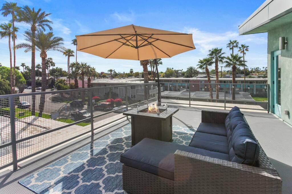 Micro Studio With Balcony & Pool View - Walk To Ot Scottsdale Luaran gambar